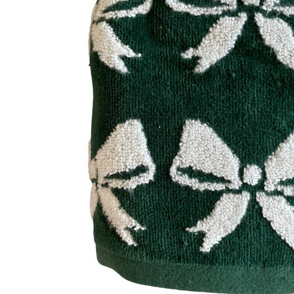 Caro Home CHRISTMAS BOW Hand Towels Set of 2 Green & White Holiday Decor - Picture 15 of 16